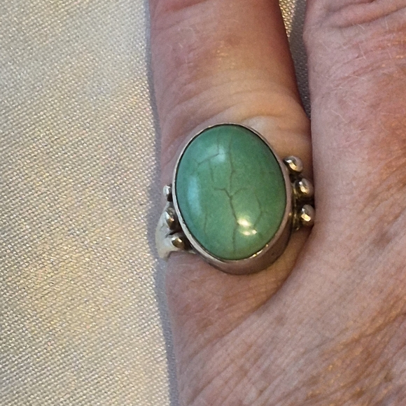 American Vintage Silver Ring with Green Stone - Picture 4 of 6